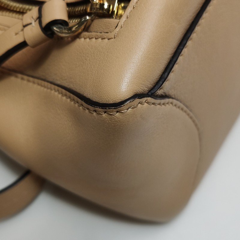 Chloe Faye小號牛皮純色鏈條扣飾斜挎包單肩包-18