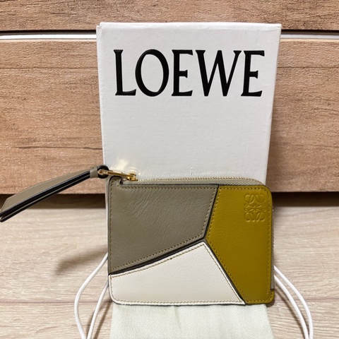 Loewe 小牛皮Puzzle卡包 卡夾