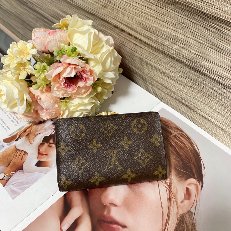 LV M61663蝴蝶扣中夾🏅-4