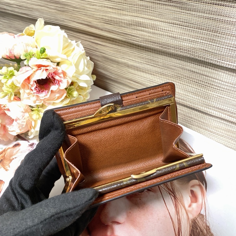 LV M61663蝴蝶扣中夾🏅-16