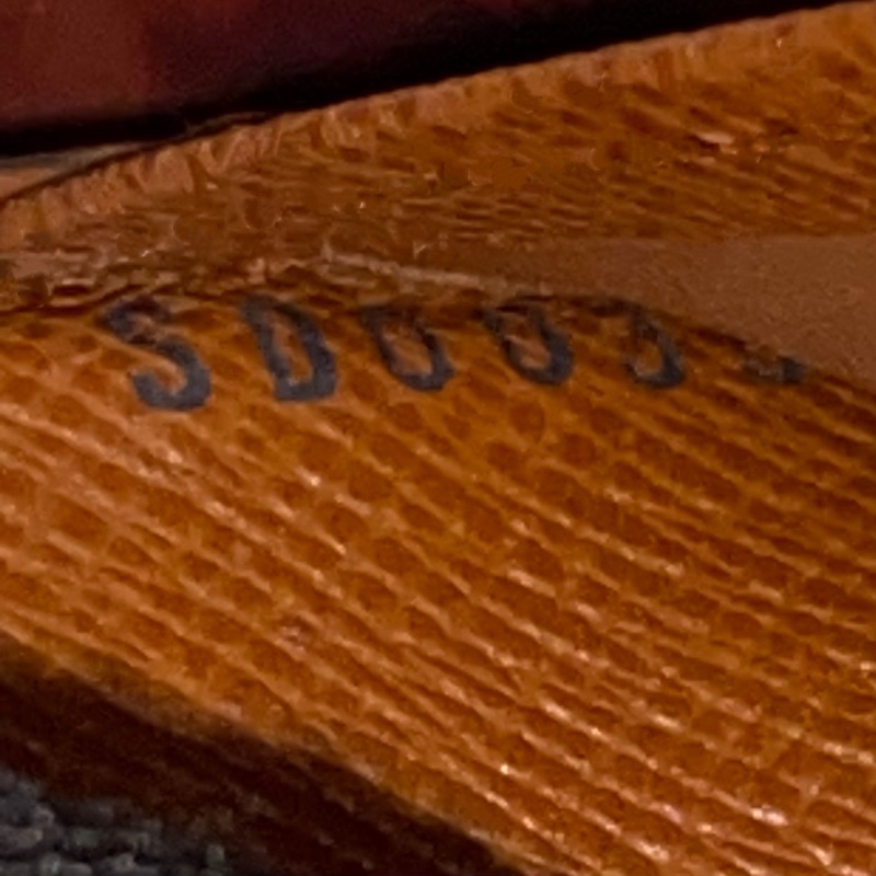 LV M61663蝴蝶扣中夾🏅-31