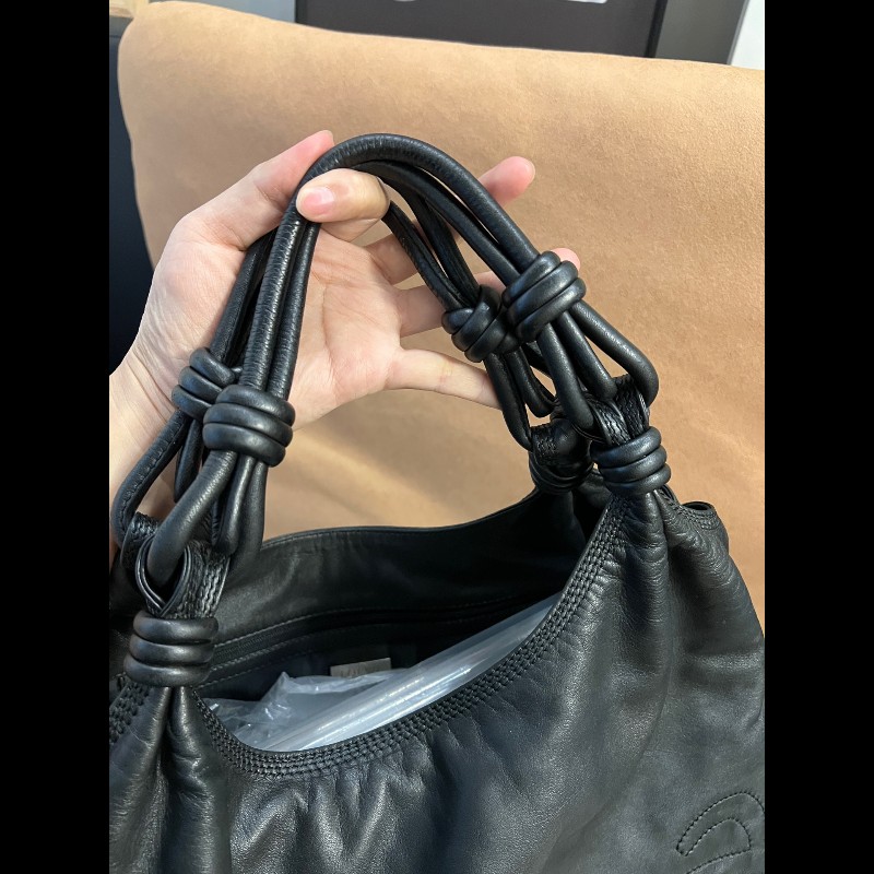 Loewe黑色肩背包-13