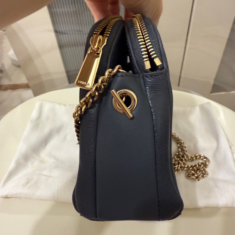 👛Furla 金鍊雙夾層磁吸金釦實用斜背包 (深墨綠)-13