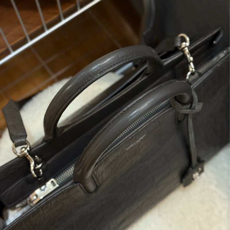 ysl黑色鰐魚壓紋手提斜背包 專櫃十三萬-11