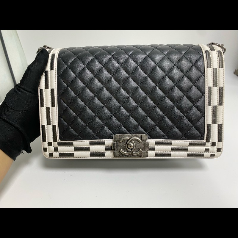 Chanel香奈兒 黑白拼色Leboy 肩背包-4