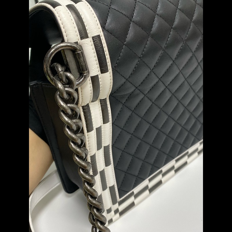 Chanel香奈兒 黑白拼色Leboy 肩背包-10