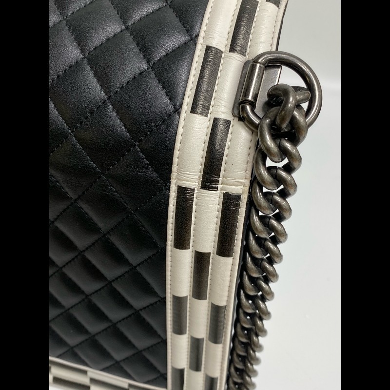 Chanel香奈兒 黑白拼色Leboy 肩背包-13