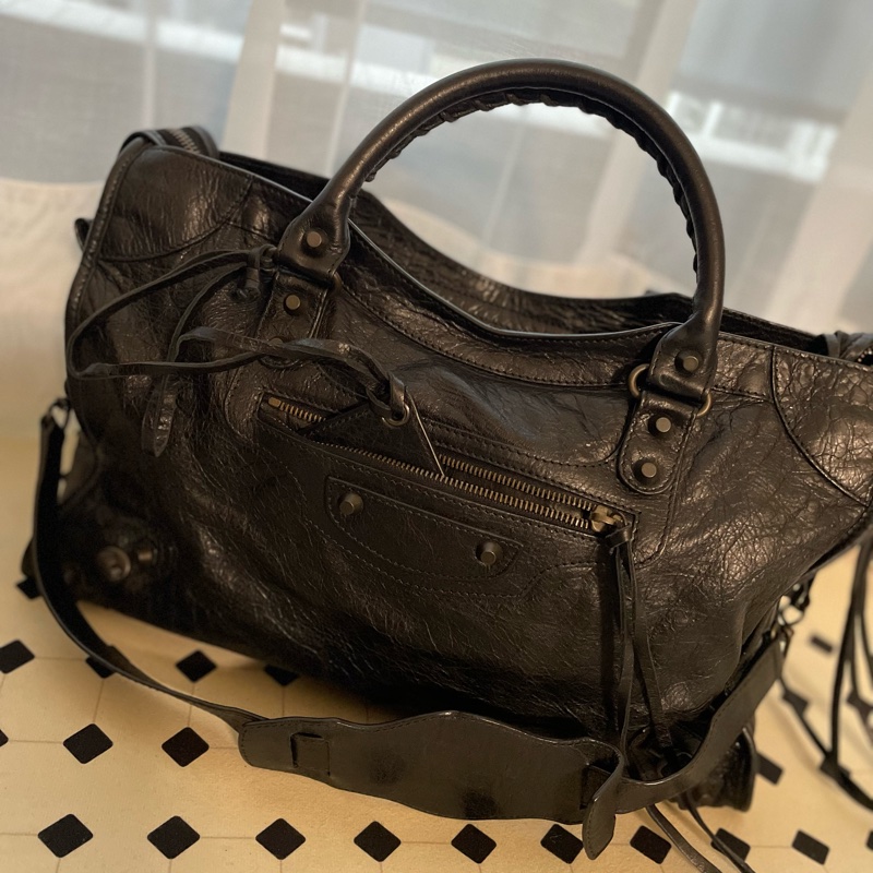 Balenciaga 黑色機車包-1