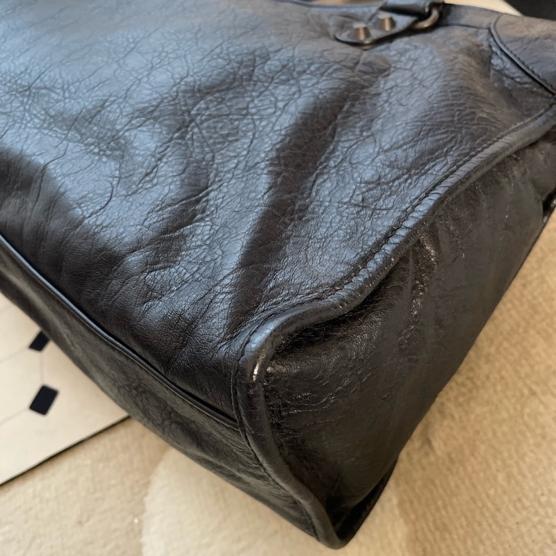 Balenciaga 黑色機車包-7