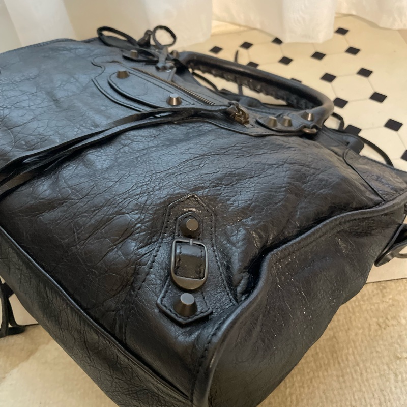 Balenciaga 黑色機車包-8