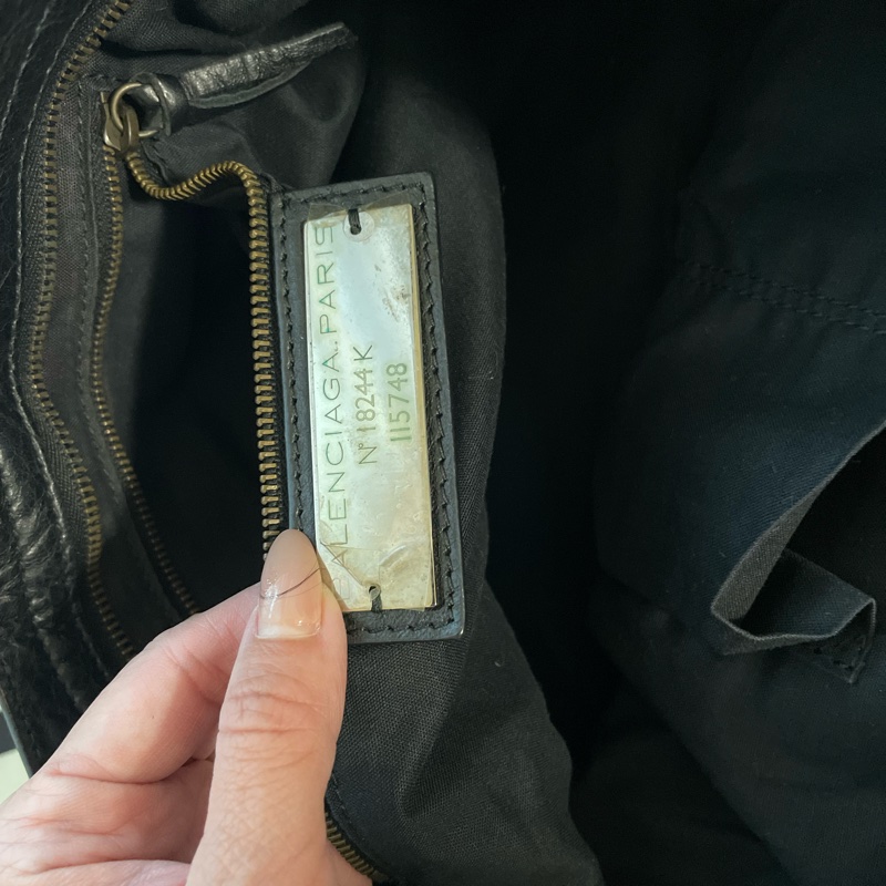 Balenciaga 黑色機車包-14