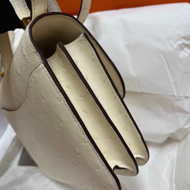 Hermes mini Constance 19 奶油白 鴕鳥皮 金扣 W刻 單肩包 鏡子也在 內里乾淨-3