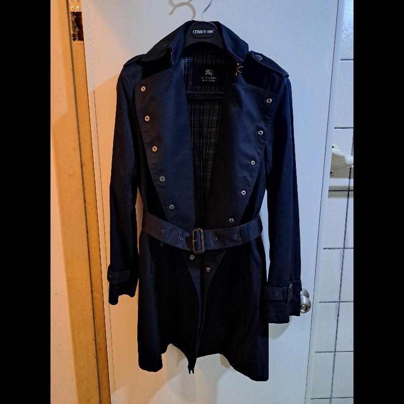 M碼／日本二手／Burberry 男神風衣-1