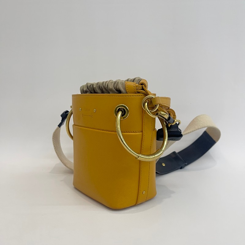 Chloe/克洛伊黃色水桶斜挎包。-2