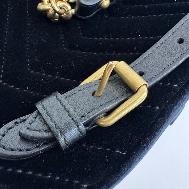 Gucci/古馳馬蒙黑金絲絨V紋星星鑽裝飾雙肩包 底長24cm寬9cm高25cm-12