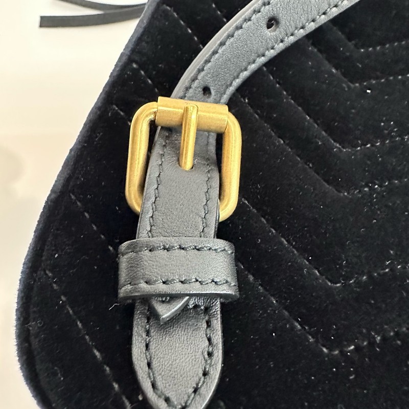 Gucci/古馳馬蒙黑金絲絨V紋星星鑽裝飾雙肩包 底長24cm寬9cm高25cm-13