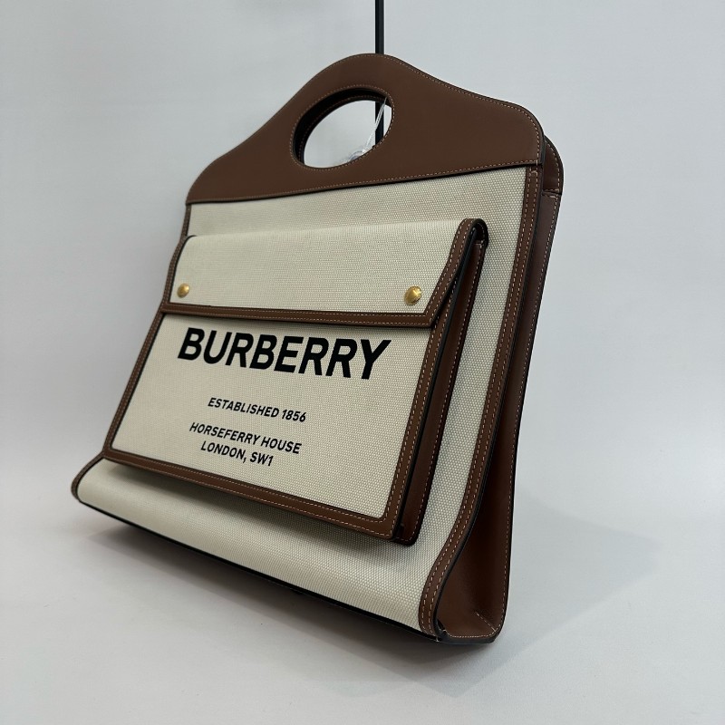 Burberry/巴寶莉格紋棕色帆布口袋斜挎包。-2