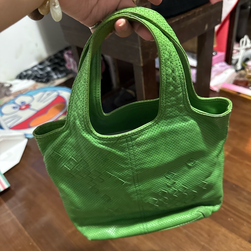 BV綠色二手編織手提袋-6