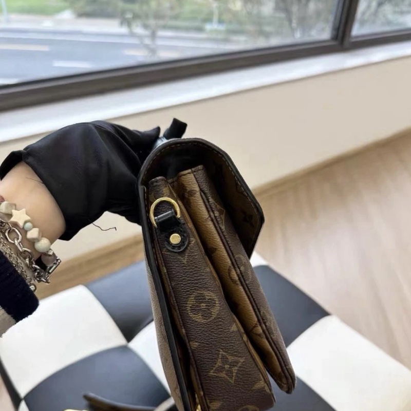 lv路易威登 Pochette Metis MM M41465 Monogram 帆布手拿包，棕色-2