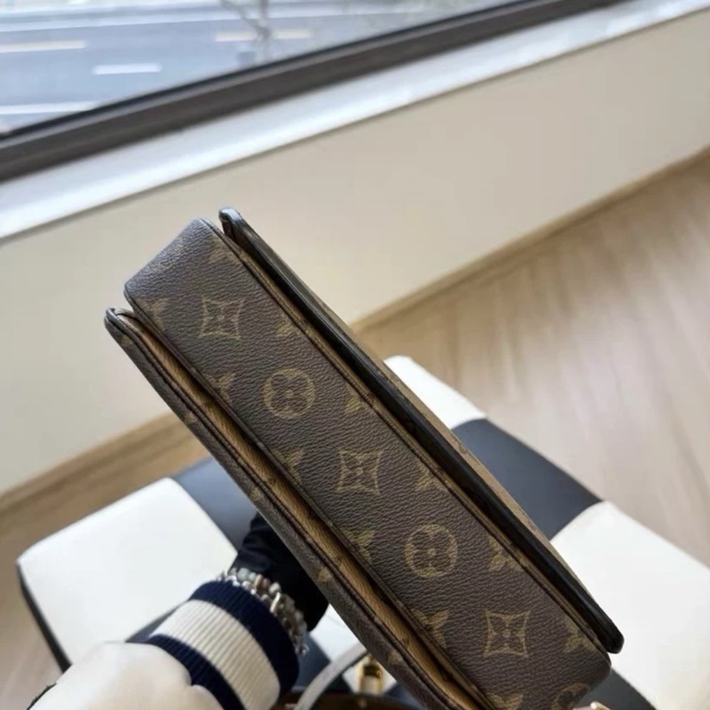 lv路易威登 Pochette Metis MM M41465 Monogram 帆布手拿包，棕色-4