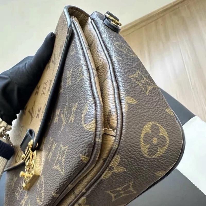 lv路易威登 Pochette Metis MM M41465 Monogram 帆布手拿包，棕色-6