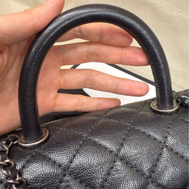 Chanel 黑银Coco handle 牛皮荔枝小号 22开有卡-5