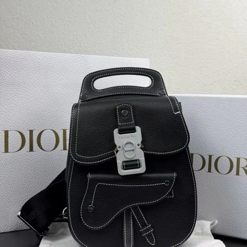Christian Dior Gallop 斜挎包，黑色皮革單肩包-0