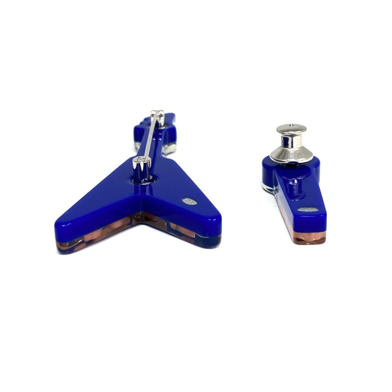 ☆ Chanel 香奈兒 Blue Resin Mic Guitar Brooch D22P 藍色樹脂麥克風吉他胸針 D22P - 257021395-2