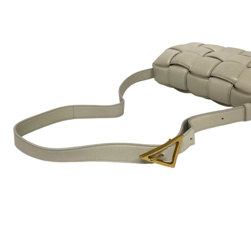 △ Bottega Veneta 寶緹嘉 Padded Cassette Beige Calfskin Shoulder Bag 米色小牛皮肩背袋 -257021606-6