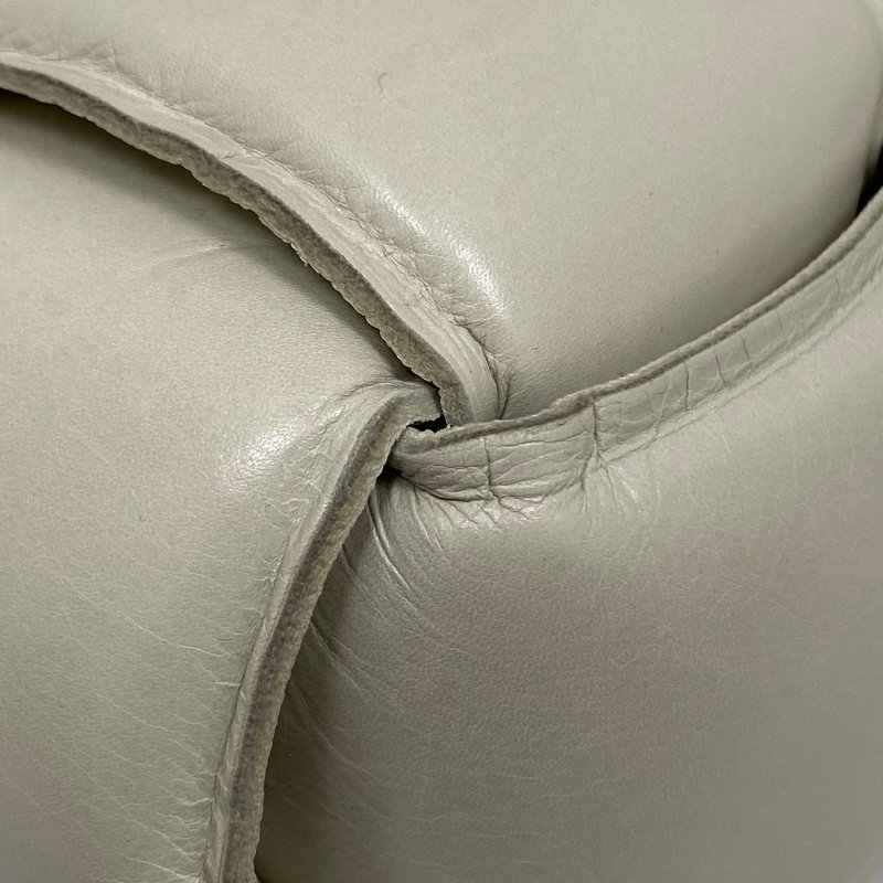 △ Bottega Veneta 寶緹嘉 Padded Cassette Beige Calfskin Shoulder Bag 米色小牛皮肩背袋 -257021606-10