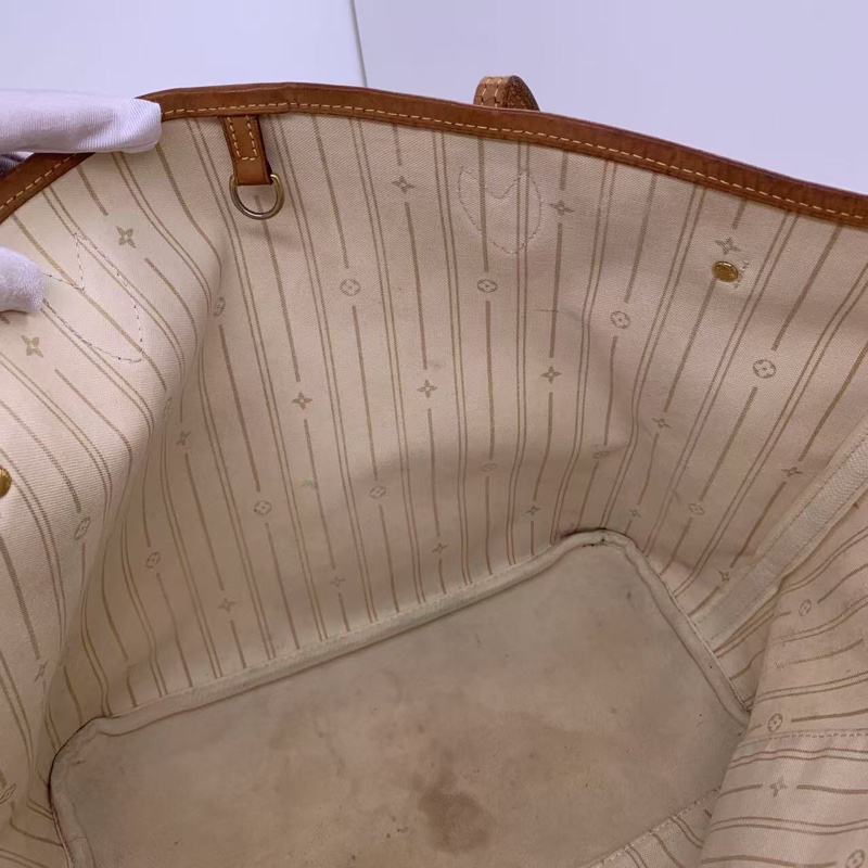二手 lv neverfull 中號白棋盤格，包口手柄內里發黑磨損，包有異味-5