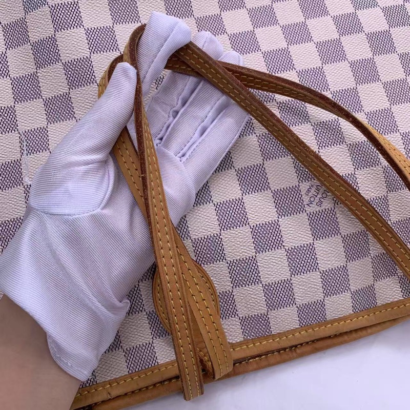 二手 lv neverfull 中號白棋盤格，包口手柄內里發黑磨損，包有異味-8