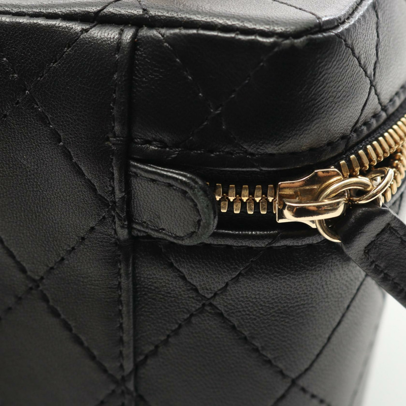 香奈兒 (CHANEL) Matelasse Vanity 斜背鏈條包,羊皮材質,黑色,二手,金色五金-9