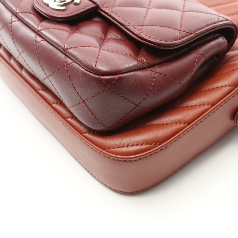 香奈兒 V 字縫線人字紋鏈單肩包,羊皮,棕色波爾多紅,銀色五金,二手-5