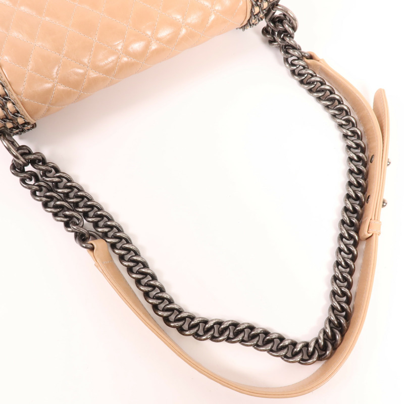 CHANEL 牛皮皮革Boy Chanel銀扣肩背袋-4