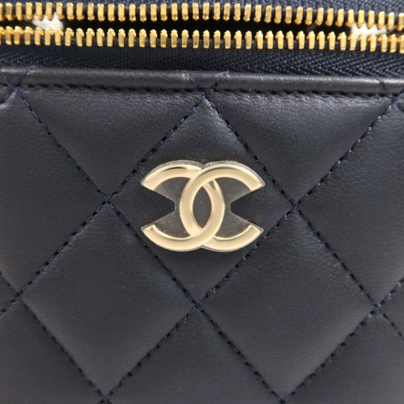 CHANEL 羊皮皮革Vanity Case金扣手挽肩背兩用袋-12