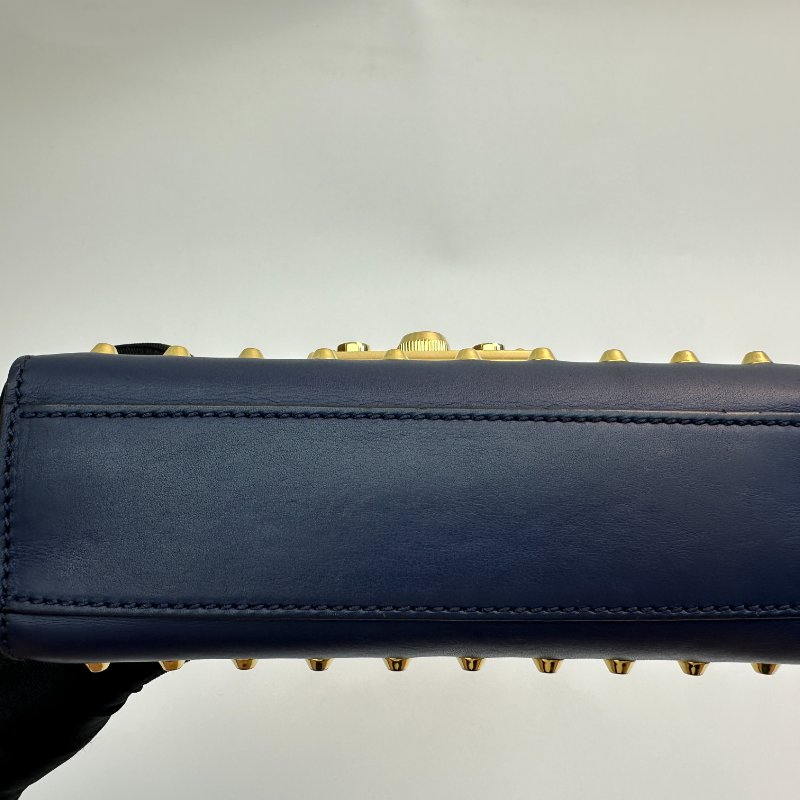 GUCCI 鎖扣包 金屬鎖扣 珍珠鉚釘裝飾 皮革斜背包-5