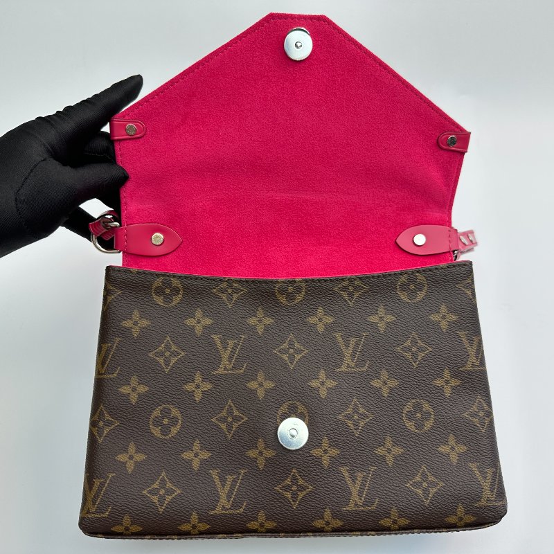 路易威登 LV Saint Michel Monogram 撞色皮革斜背包-5