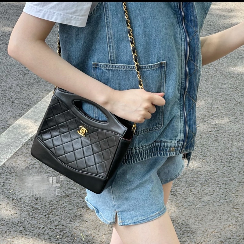 Chanel 中古黑金mini31bag 尺寸約19*17-0