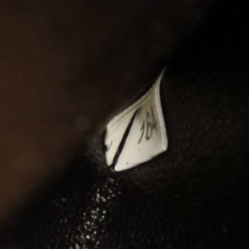 PRADA 牛皮皮革Briefcase銀扣公事包-6