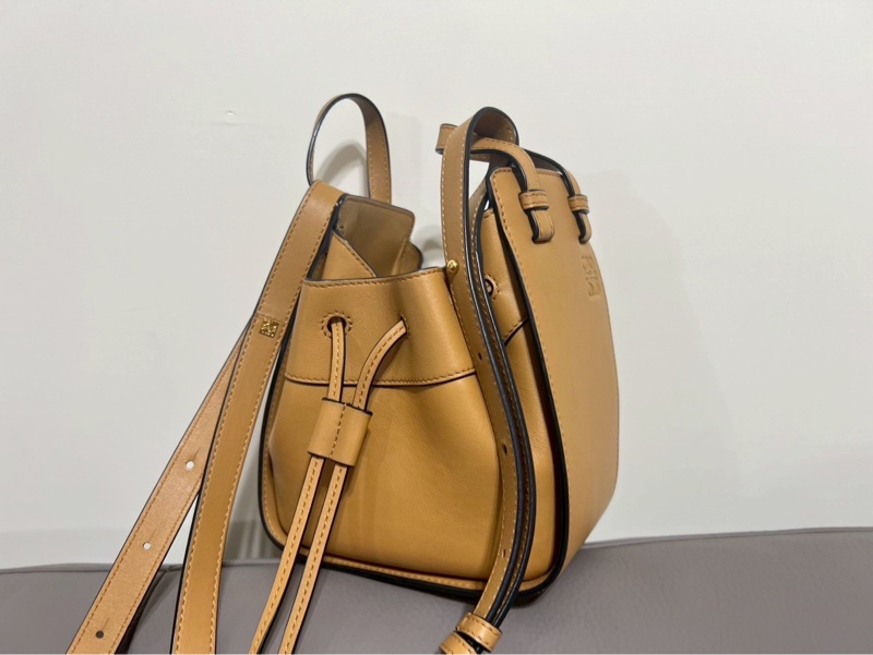 Loewe mini 吊床包-0