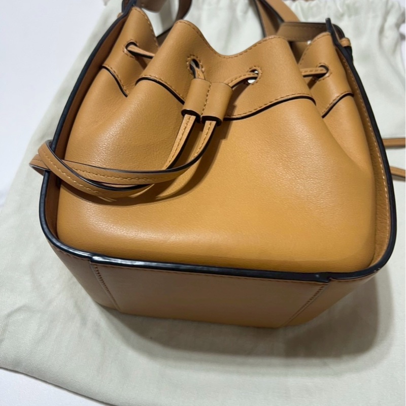 Loewe mini 吊床包-8