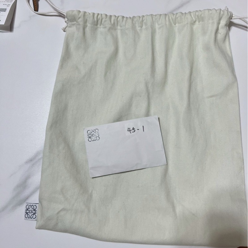 Loewe mini 吊床包-9