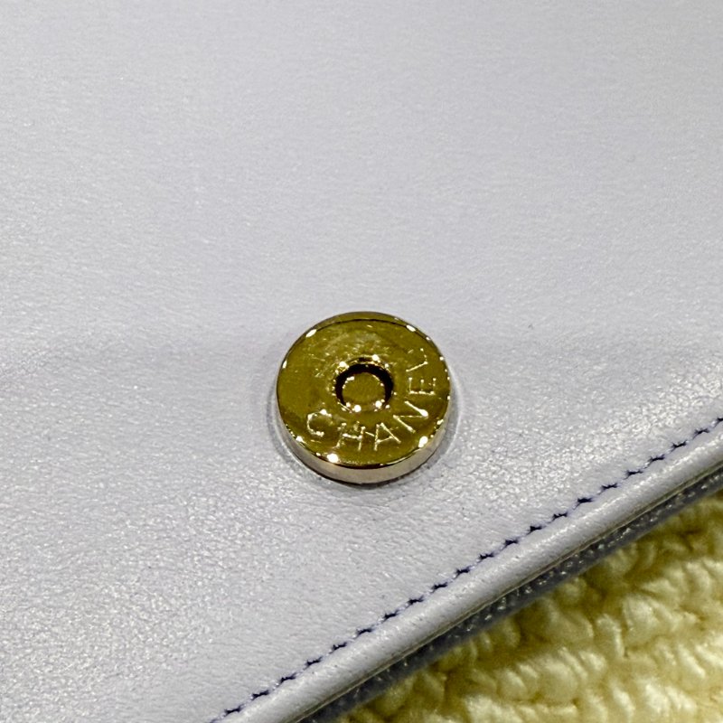 CHANEL - 薰衣草紫荔枝皮淡金釦WOC-14