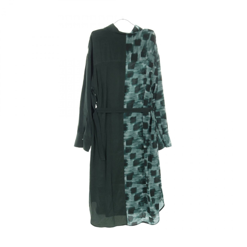 Salvatore Ferragamo 40號絲質洋裝,綠白相間,二手女款-1