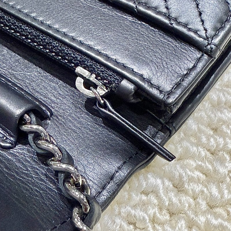 CHANEL - 黑色羊皮銀釦山型紋 BOY WOC-14