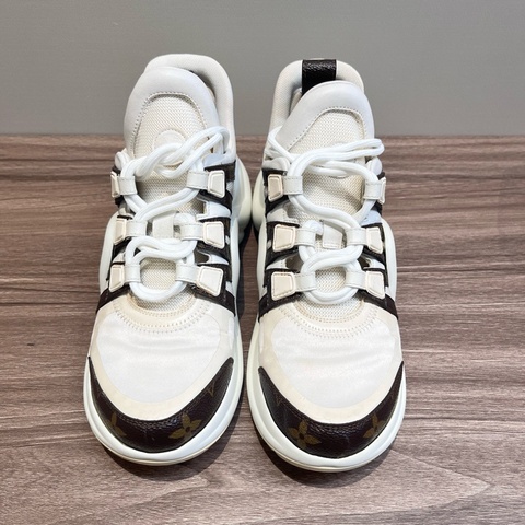 裸鞋特價！ Louis Vuitton 路易威登 Archlight 經典老花運動鞋 36碼