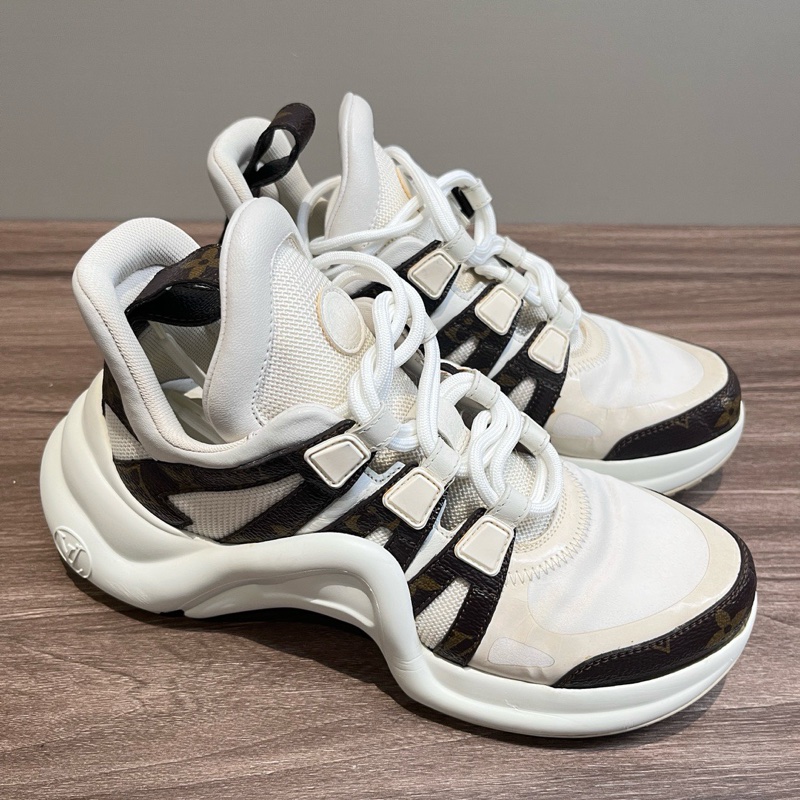 裸鞋特價！ Louis Vuitton 路易威登 Archlight 經典老花運動鞋 36碼-1