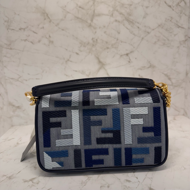 fendi 迷你Baguette 兩用包藍-2
