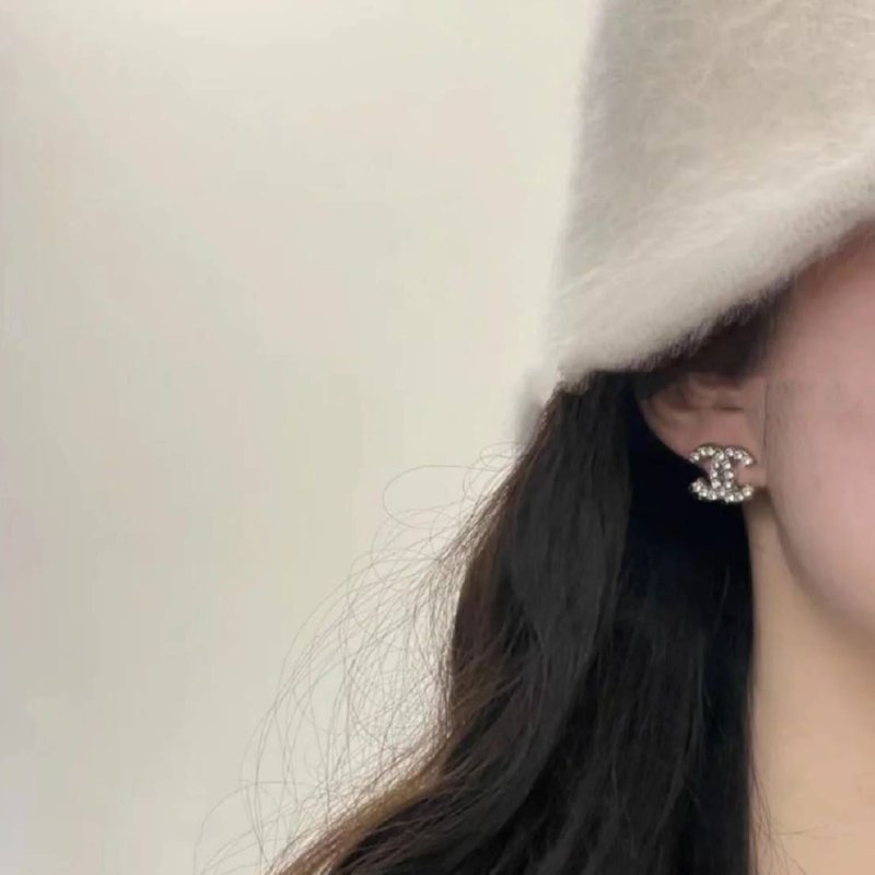 Chanel 香奈兒 烏銀色全水鑽 🎀實品拍照🎀 CC耳針 耳環 耳釘(近新離櫃)僅拍照收藏品-13